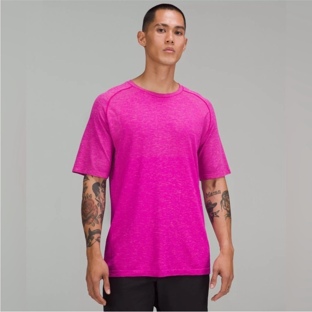 Lululemon Metal Vent Tech T Shirt 2.0 Men Large Pink Clay Purple